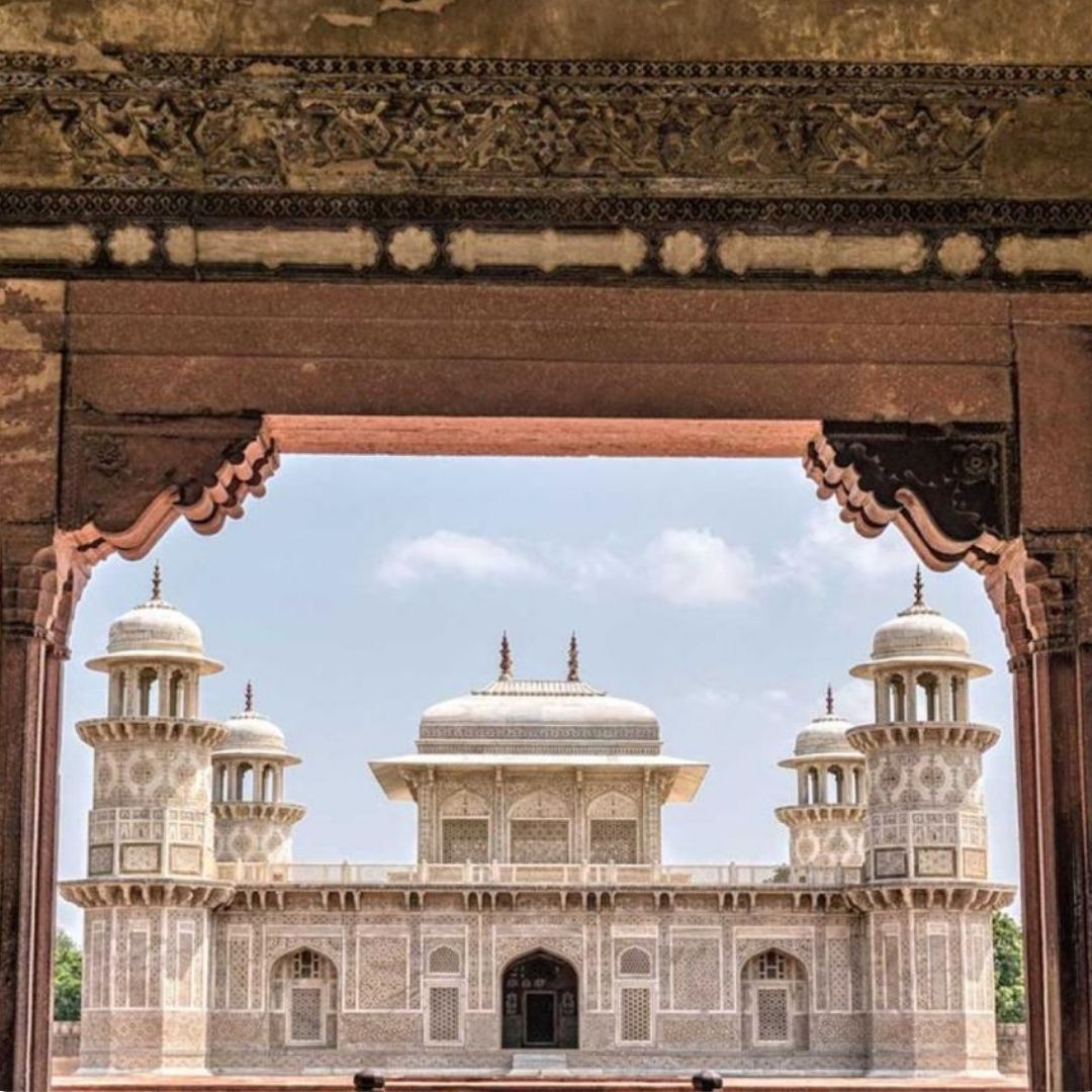 Agra — 4 Nights / 5 Days (Day-wise)